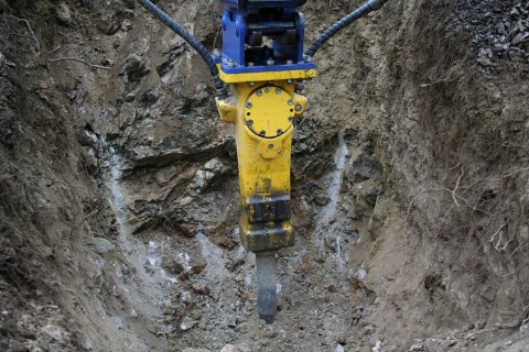 Hydraulic Breaker